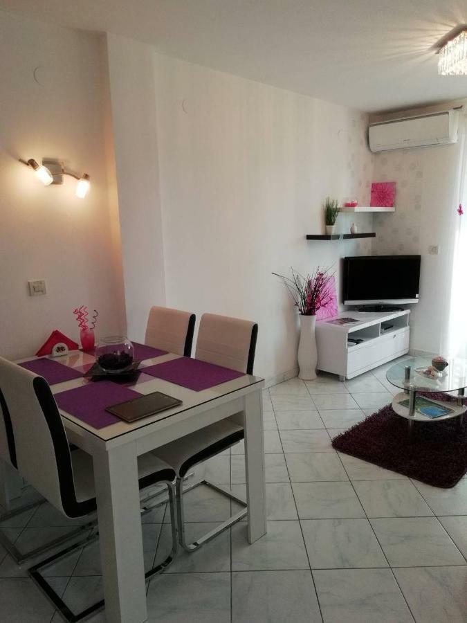 Apartment Rosana ラバック エクステリア 写真
